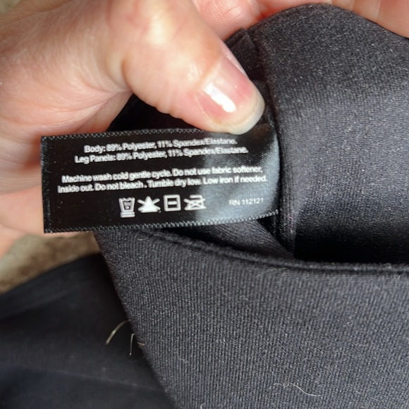 Spanx black metallic panel leggings pull on size large - Picture 7 of 9